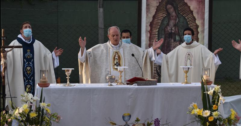 Jorge Lugones en la misa del 12 de diciembre pasado