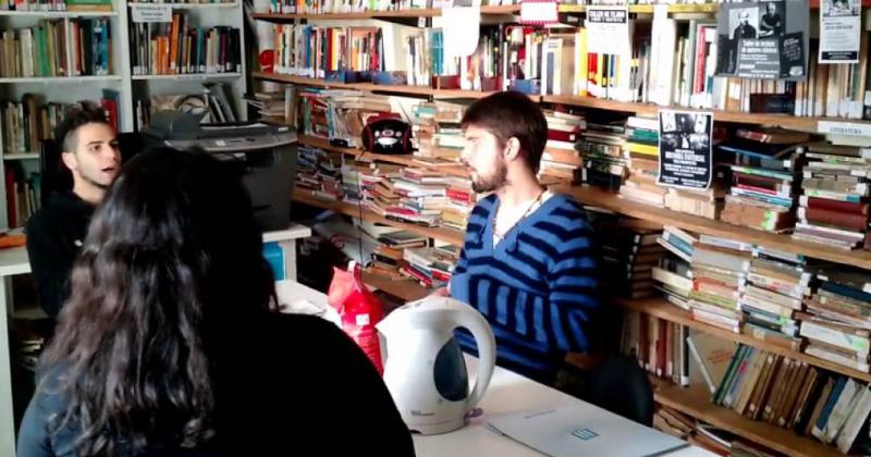 Vuelven a la biblioteca ubicada en Cané 967 Banfield