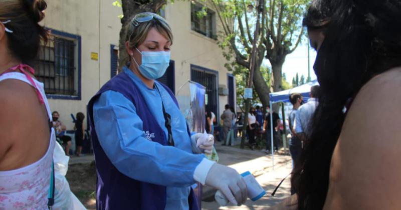 Siguen los testeos en los operativos en los barrios 