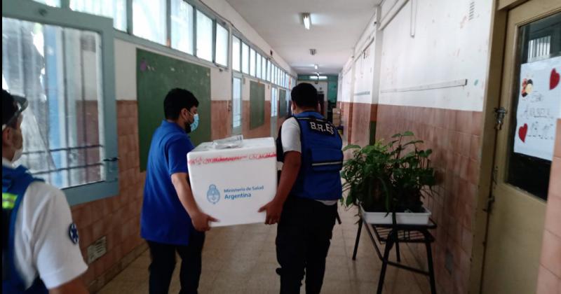 Ingresaron a los freezers de las escuelas las vacunas 