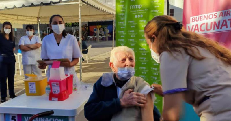 Empezaron esta semana a vacunar a los mayores de 70