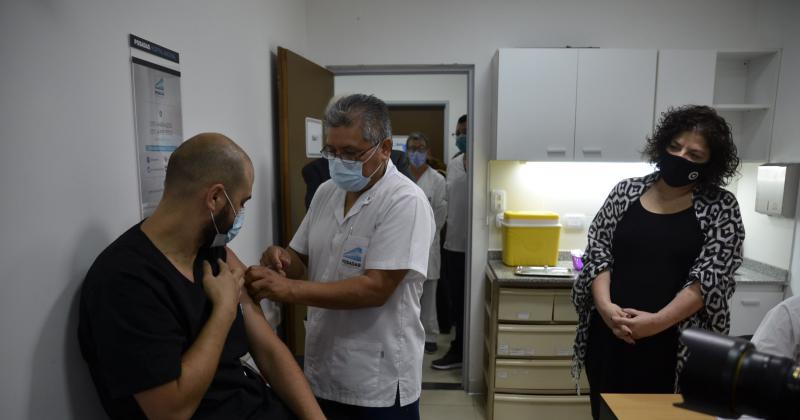 Carla Vizzotti supervisando un operativo de vacunación 