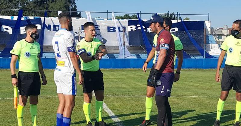 En Burzaco San Martín comenzó con el pie izquierdo