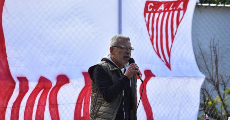 Víctor Grosi asumió un nuevo período como presidente