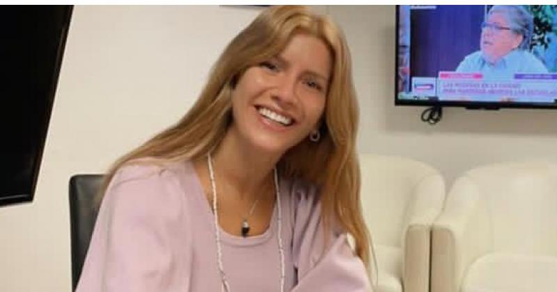 Laurita Fernaacutendez puso el gancho 