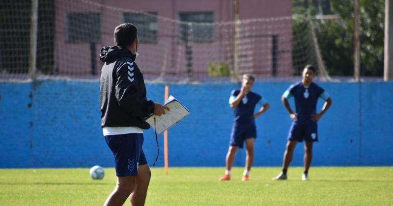 Temperley visitar a Mitre en Santiago del Estero este lunes