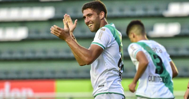 Álvarez celebra su tercer gol en la Copa de la Liga