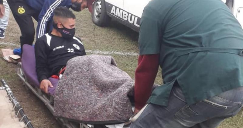 Alfonzo fue retirado en ambulancia y deber ser operado