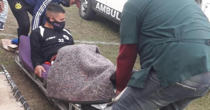 Alfonzo fue retirado en ambulancia y deber? ser operado