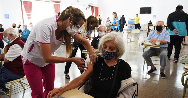 Los mayores de 70 podrn vacunarse sin inscripción previa
