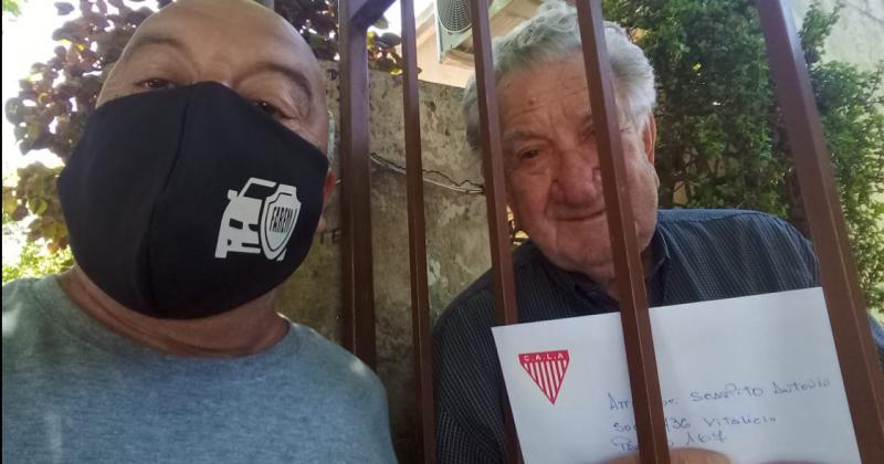 Los Andes reconoció al socio vitalicio y modelo viviente