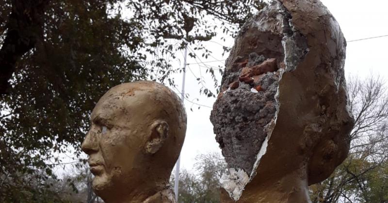 Fuerte repudio- vandalizaron un busto de Eva Peroacuten 