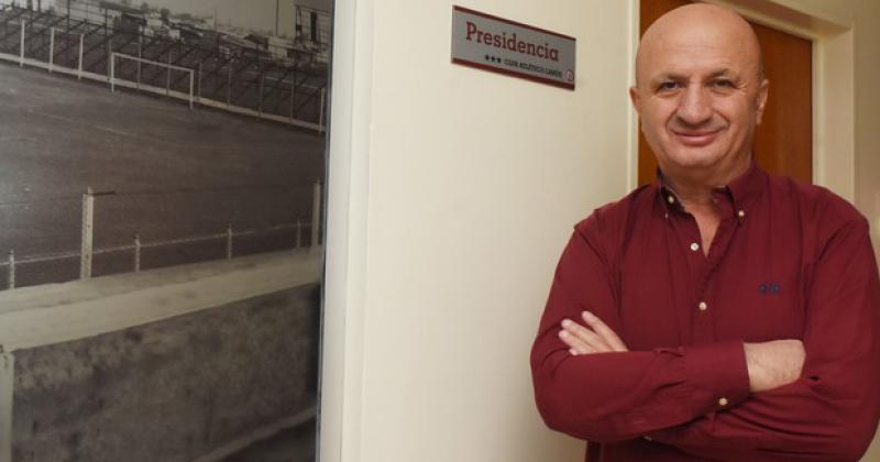Russo dio detalles sobre las negociaciones de Lanús