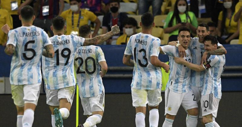 El festejo argentino tras el golazo de Di María