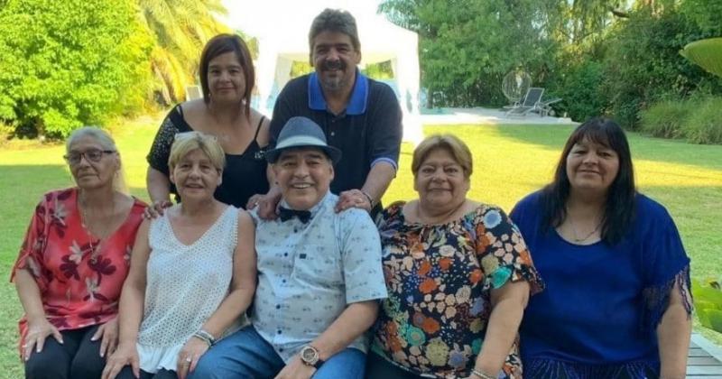 Rompen el silencio las hermanas de Diego Maradona