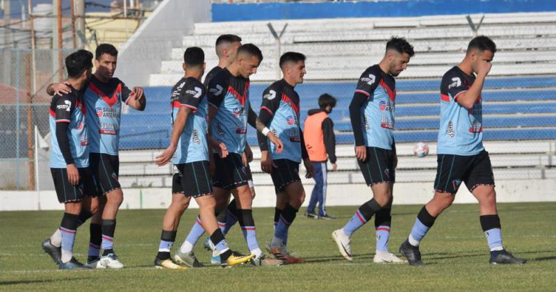 Pablo Vico deber rearmar el equipo por algunas bajas