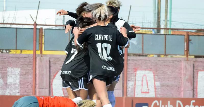 Claypole liquidó la historia en un tiempo