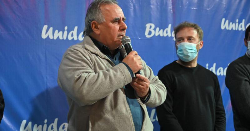 Junto al diputado Federico Otermín 
