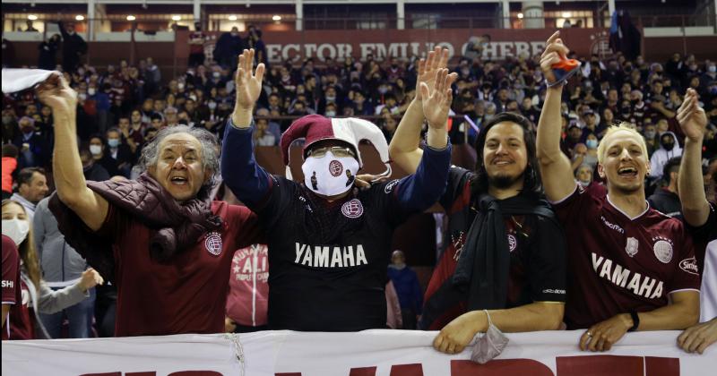 El regreso de los hinchas una alegría para el DT