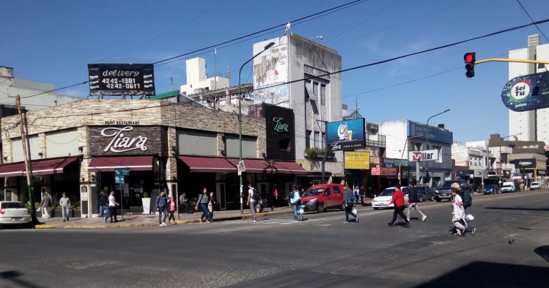 Fue en pleno centro comercial de Banfield