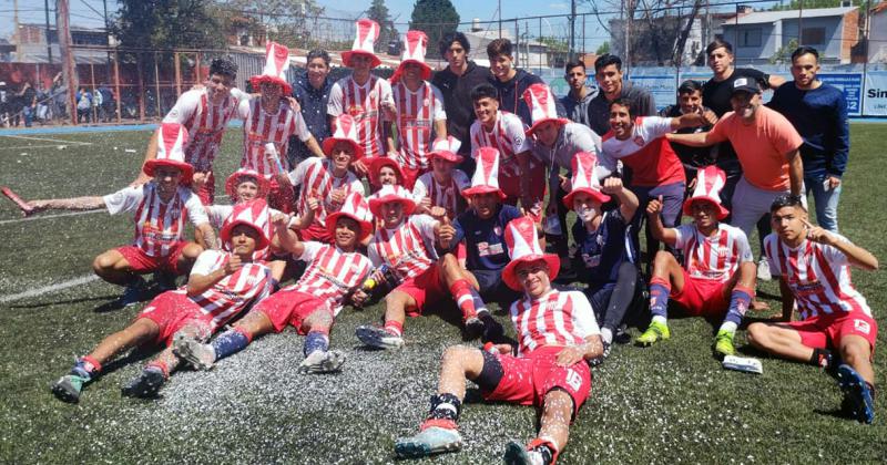 Los chicos de quinta terminaron invictos 