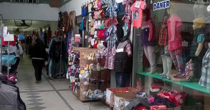 Budge- detienen a una mujer que llevaba droga escondida en un matafuego