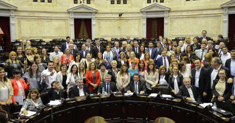 El 23 de noviembre de 2017 Diputados aprobó la ley de paridad