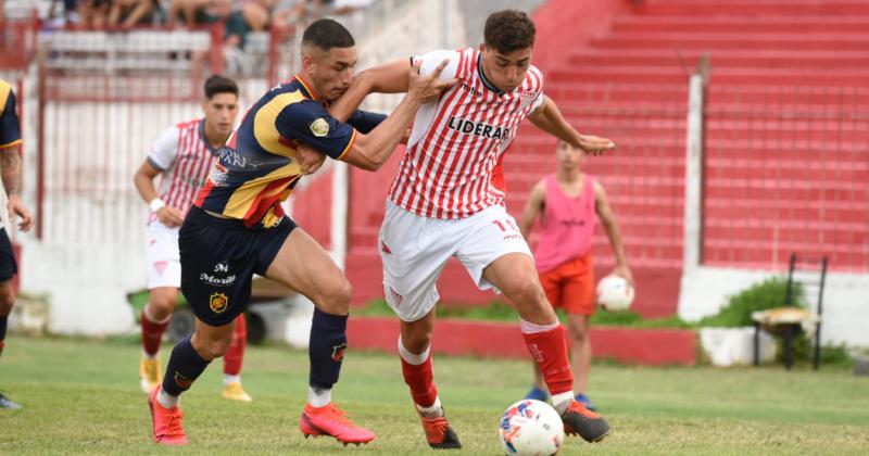 Los Andes ganó un partido muy duro ante Colegiales