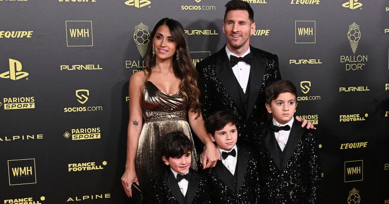 La familia Messi presente en la gala en París