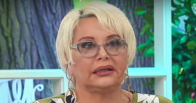 Despueacutes del plantazo Carmen Barbieri vuelve al teatro