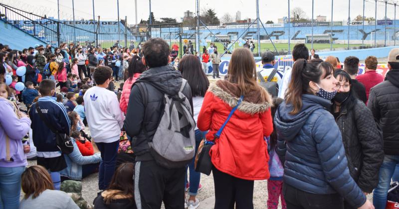 Papaacute Noel llega este domingo a Temperley