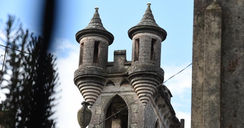 Un castillo maacutegico en plena ciudad de Banfield 