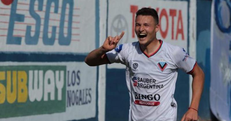El goleador de Brown de Adrogué una de las figuras del mercado