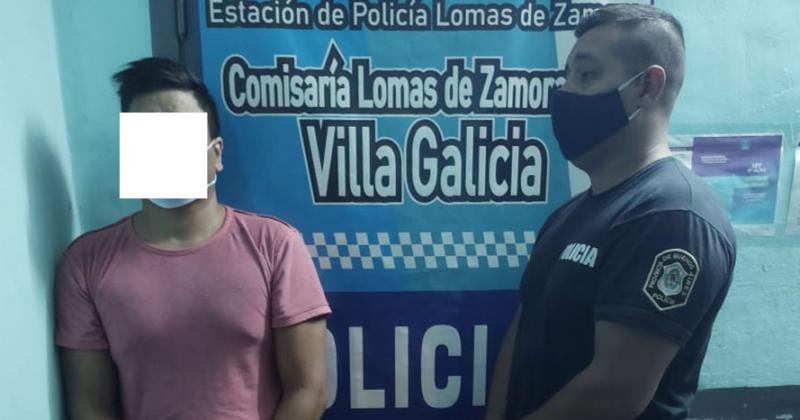 Galicia- detienen a un joven acusado de distribuir pornografiacutea infantil