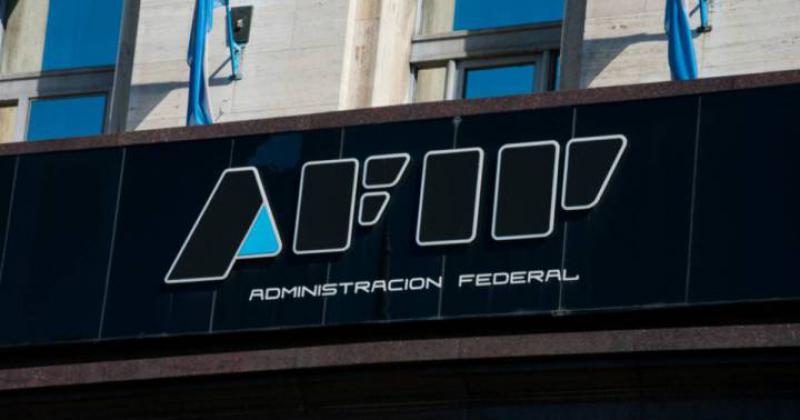 AFIP actualizó el monto a informar por compras con débito