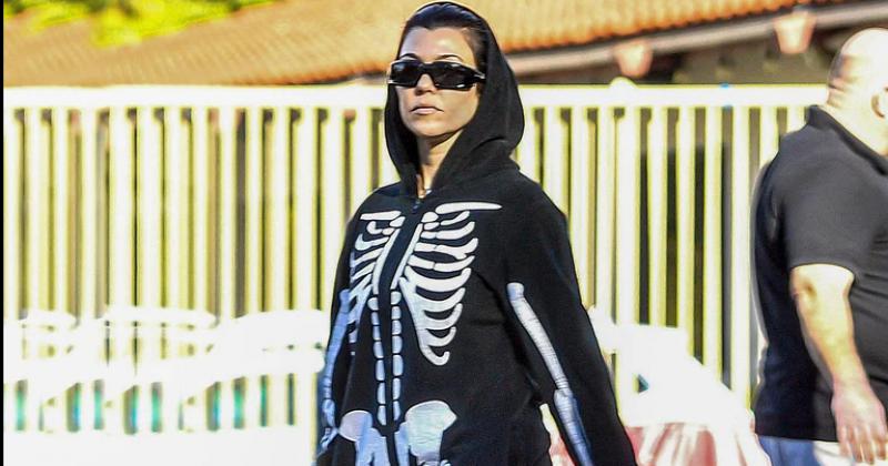 Kourtney Kardashian se disfrazoacute de esqueleto