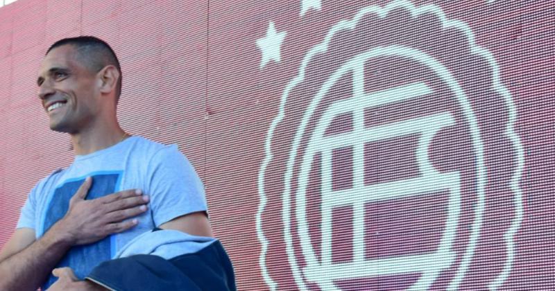 El Pepe Sand no se mueve de Lanús