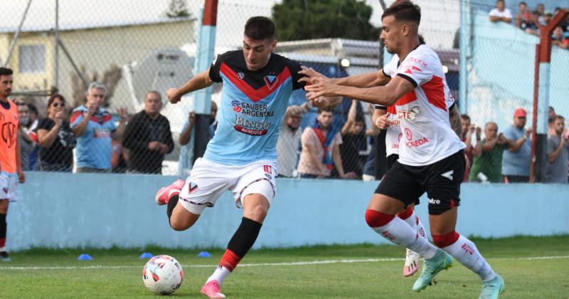 Brown encerroacute al Gallo en su jaula y mira a todos desde arriba