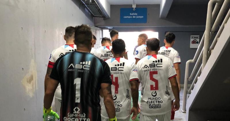 La salida del equipo al campo de juego