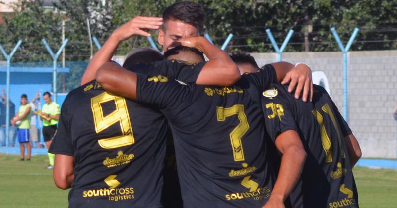 Talleres se abraza a la victoria