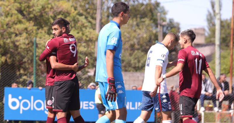 Lanús venció a Vélez y se acomodó en la Zona B