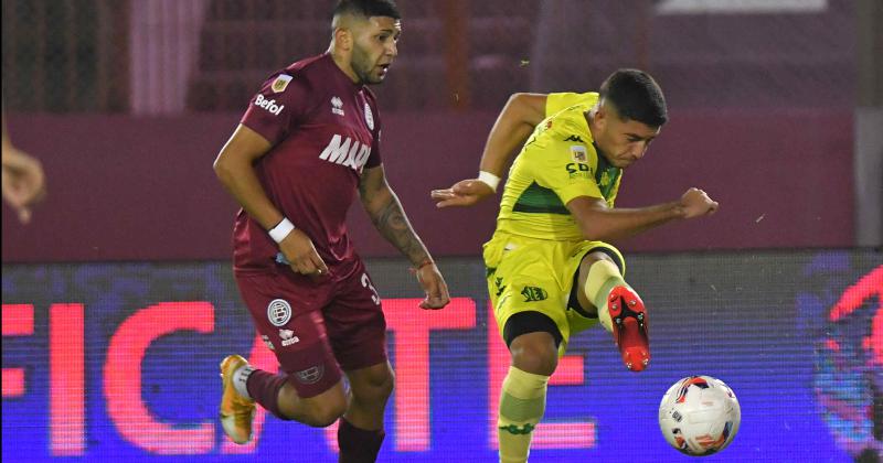 Lanuacutes fue maacutes que Aldosivi pero no le alcanzoacute y sigue sin levantar