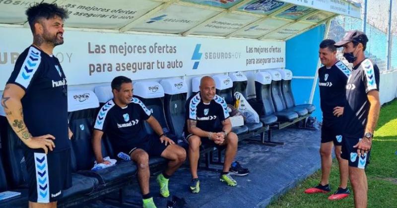 La dupla técnica no definió el equipo