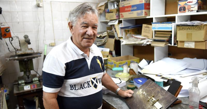 El encuadernador lomense- Estoy manteniendo parte de la historia de Lomas
