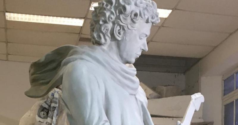 Asiacute es la estatua de Gustavo Cerati que le regalaron a Costa Rica
