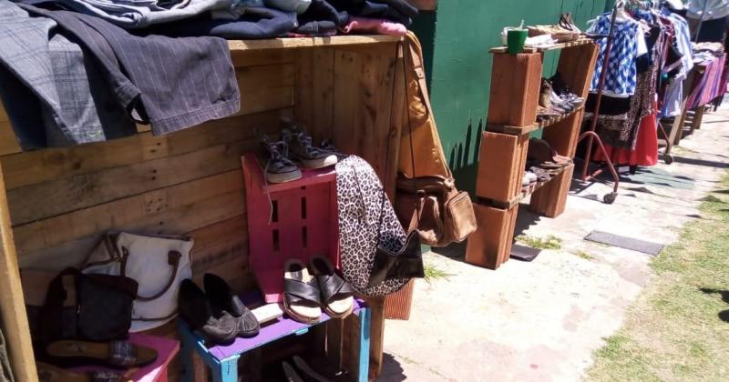 Organizan una feria americana para comprar y ayudar :: Noticias de Lomas de  Zamora
