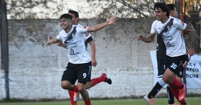 Llodr le dio el triunfo a Claypole sobre la hora