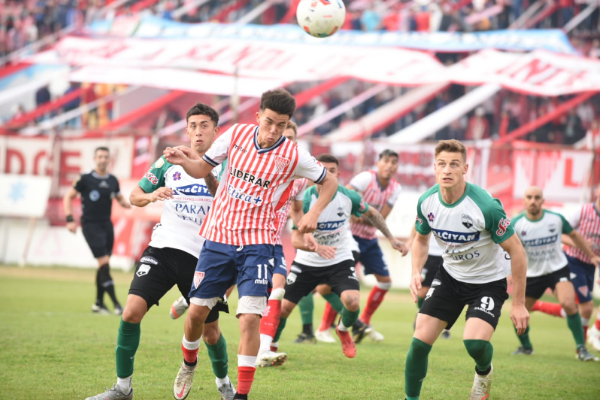 Talleres empató sin emociones en su visita a Deportivo Merlo