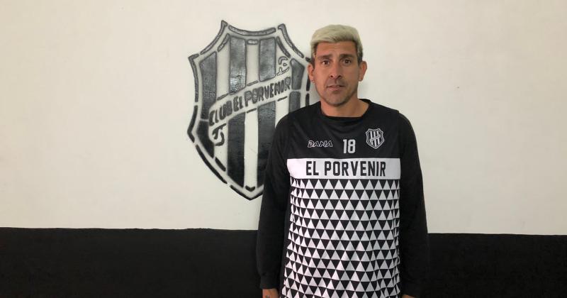 Javier Pez entrenador de El Porvenir