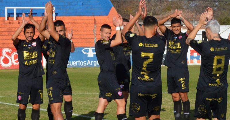 Talleres va a la barranca mientras espera al entrenador